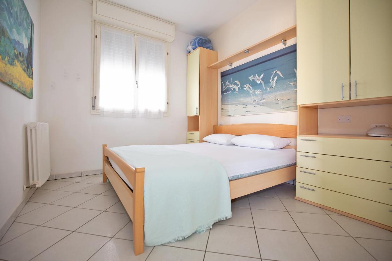 Sirena Apartments Лидо-дельи-Эстенси Экстерьер фото