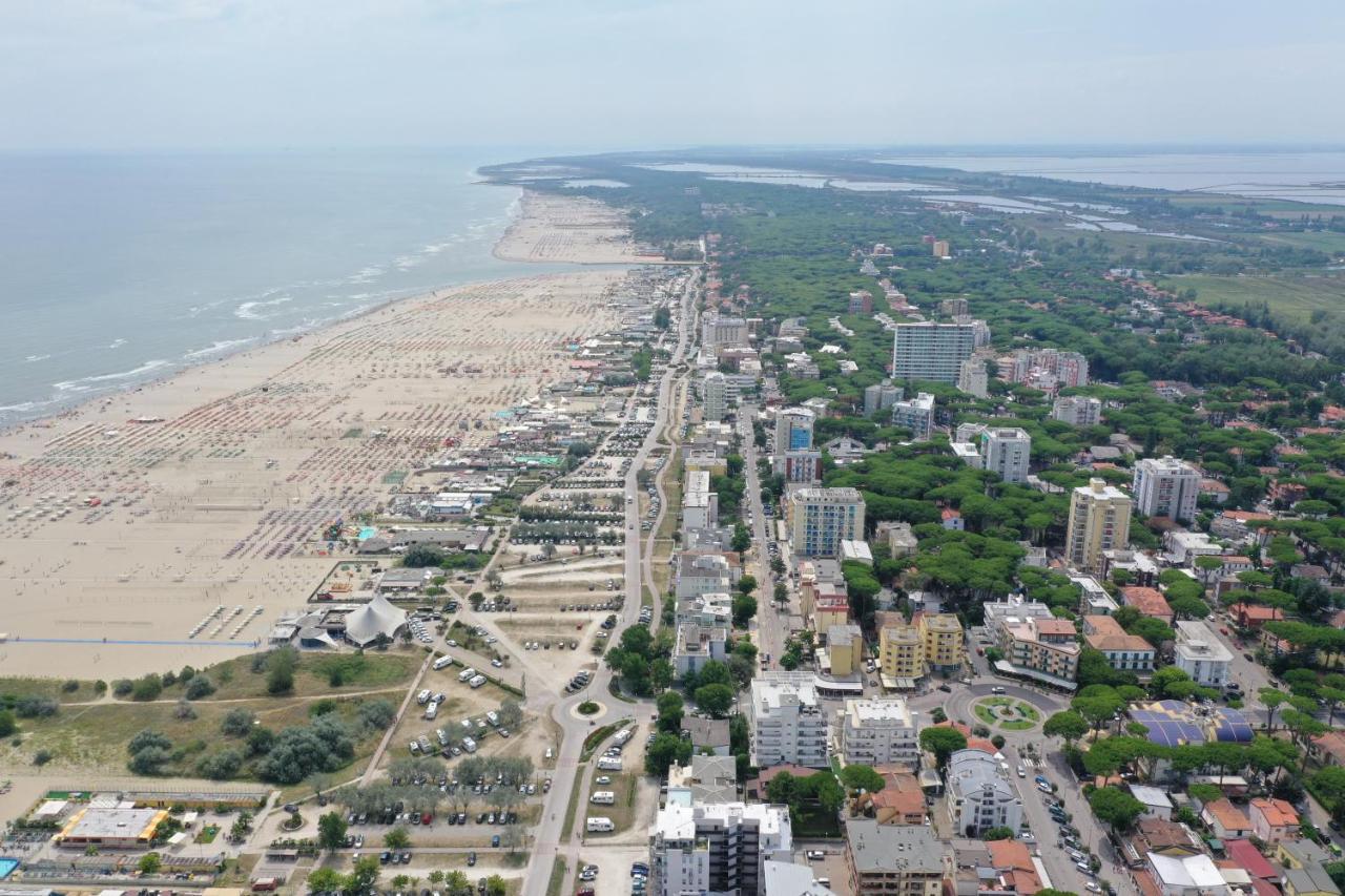 Sirena Apartments Лидо-дельи-Эстенси Экстерьер фото