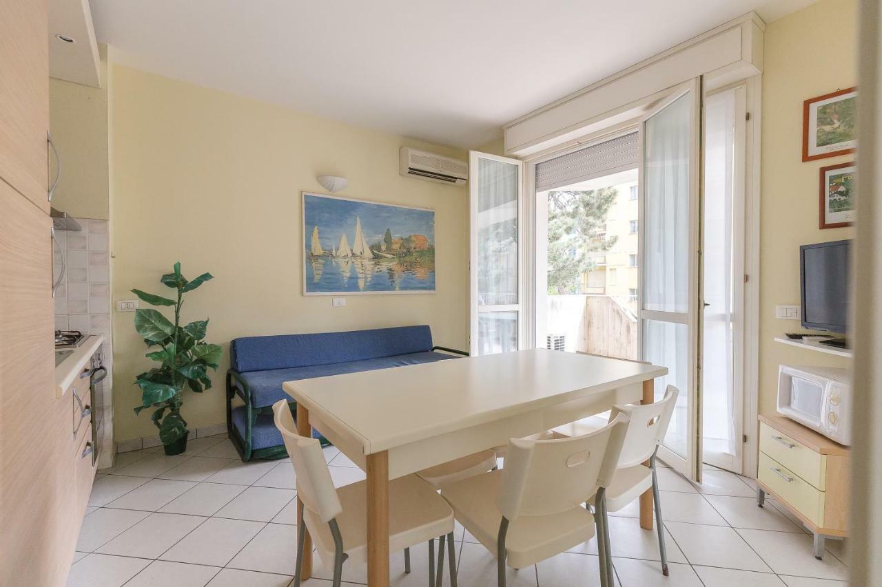 Sirena Apartments Лидо-дельи-Эстенси Экстерьер фото
